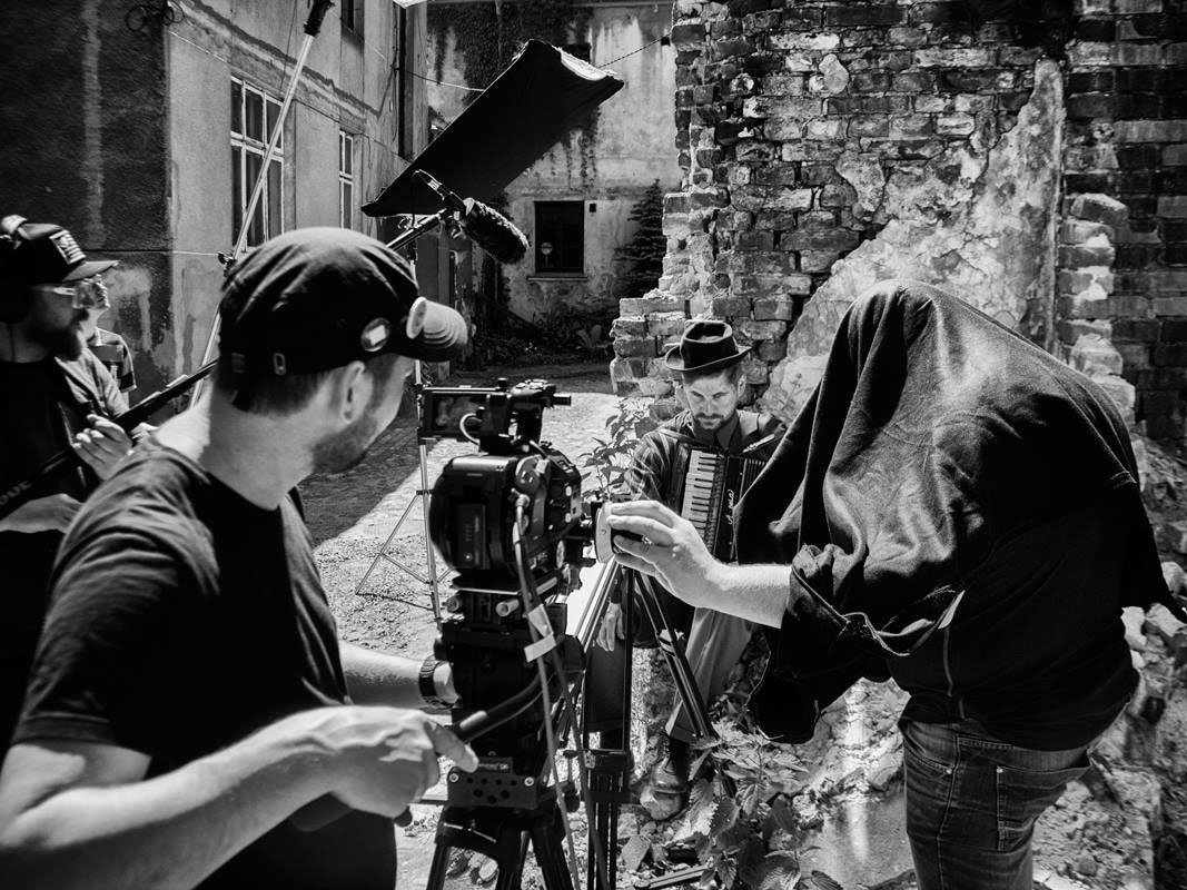 Filmowy Armagedon - czyli poradnik dla fotografa pracującego na planie filmowym