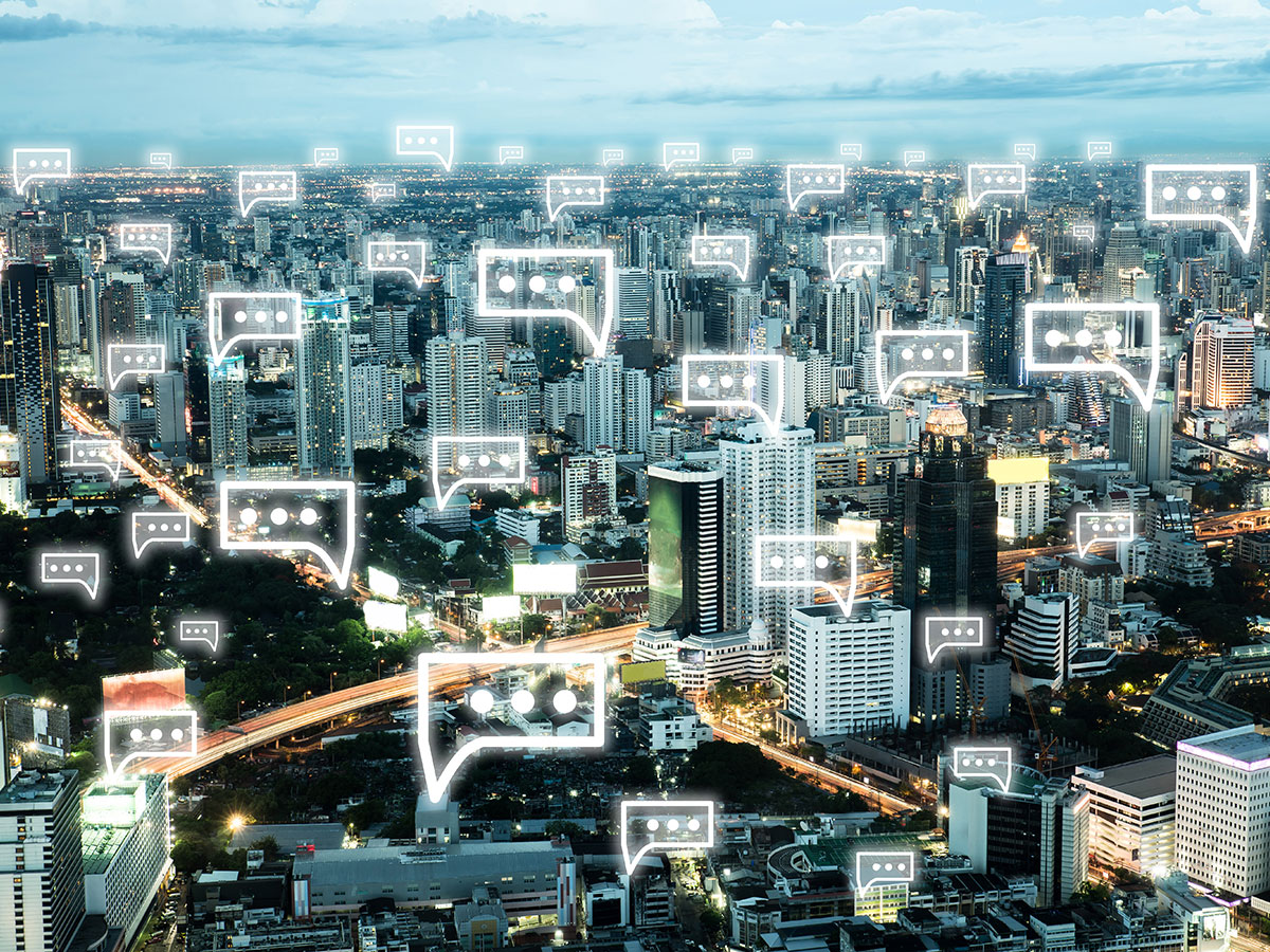 Język pandemii to język cyberprzestrzeni